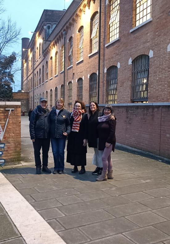 Fotografía del PTGAS frente a la Universidad de Venecia
